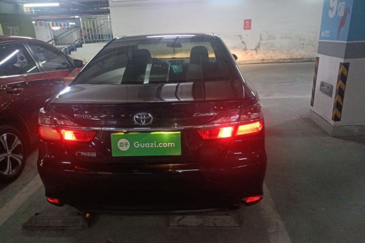 Used Toyota Camry 2016 2.0G 10th Anniversary Leading Edition
