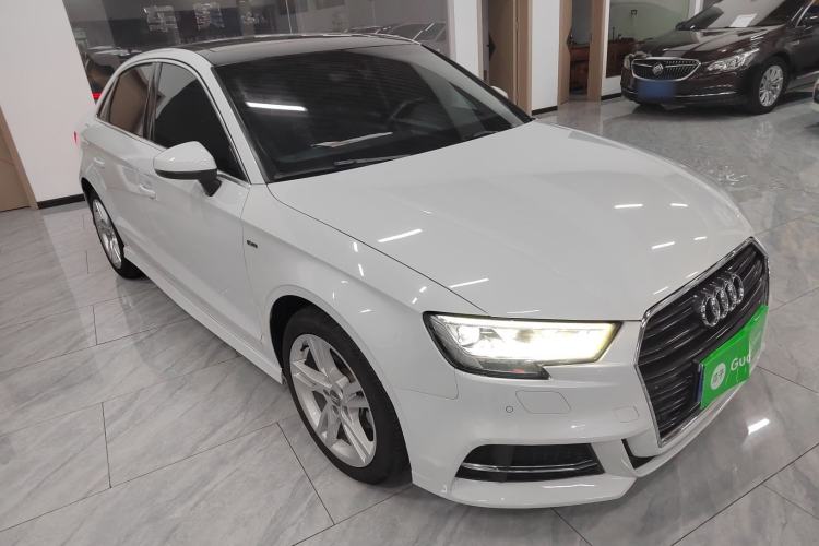 Used Audi A3 2019 Limousine 35 TFSI Fashion Edition China V standard
