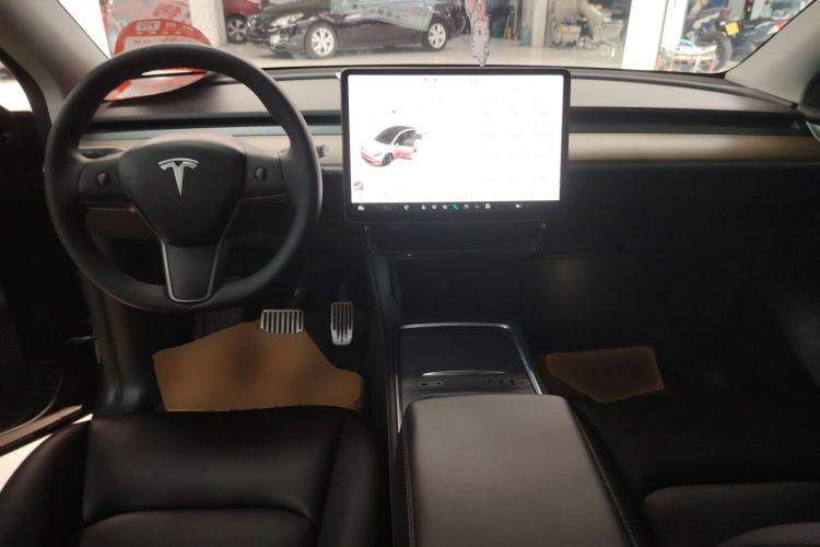 Used Tesla Model Y 2021 Long-Range All-Wheel-Drive Version 3D7