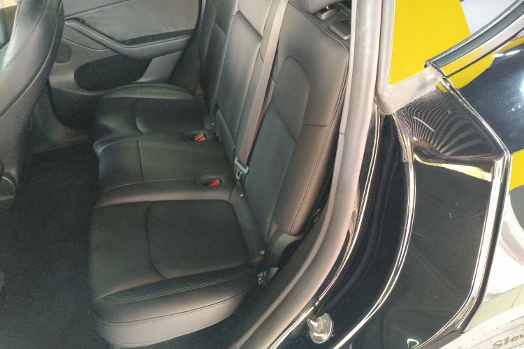 Used Tesla Model Y 2023 Long-Range All-Wheel-Drive Version
