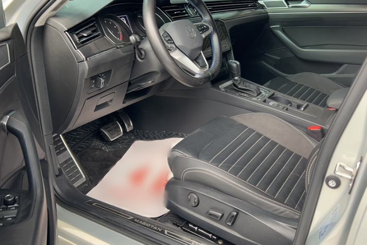 Used Volkswagen Magotan 2020 330TSI DSG Leading Model
