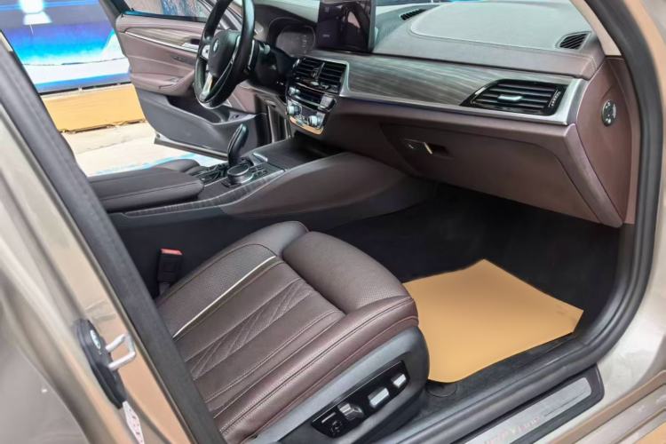 Used BMW 5 Series 2021 530Li Luxury Edition Premium Package
