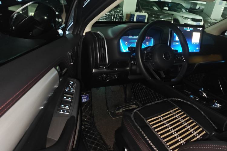 Used BYD Tang New Energy 2018 DM 2.0T All-Wheel Drive Smart Connect Elite 7-Seater China V Emission Standard