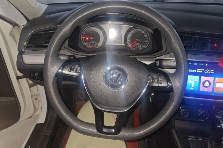 Used Volkswagen Lamando 2019 230TSI DSG Fashion Edition China VI