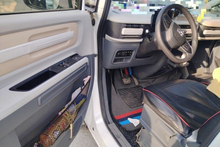 Used SAIC MAXUS Dana V1 2024 V1 Short Wheelbase Low-Roof Multi-Function Version (51 kWh)