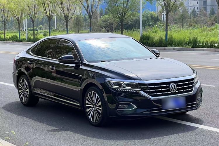 Used Volkswagen Passat 2019 330TSI Luxury Edition China VI Standard
