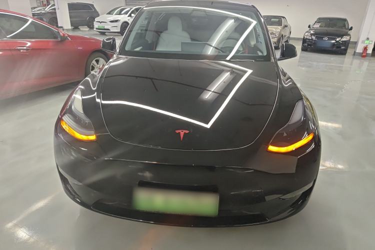 Used Tesla Model Y 2021 Long-Range All-Wheel-Drive Version 3D7
