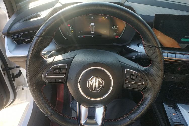 Used MG 5 2021 300TGI DCT Elegant Luxury Edition
