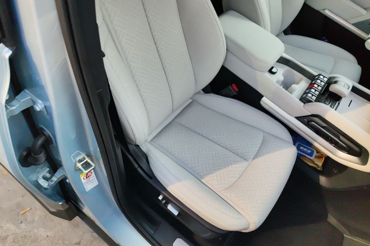 Used  Titanium 3 2025 501KM All-Wheel Drive Intelligent Driving Ultra Version
