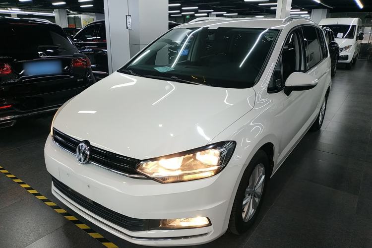 Used Volkswagen Touran 2016 Volkswagen Touran L 280TSI DSG Comfort Edition