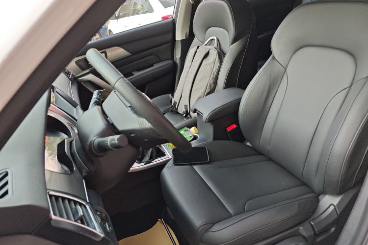 Used Haval H2 2017 Red-Label 1.5T Manual 4x4 Luxury Model
