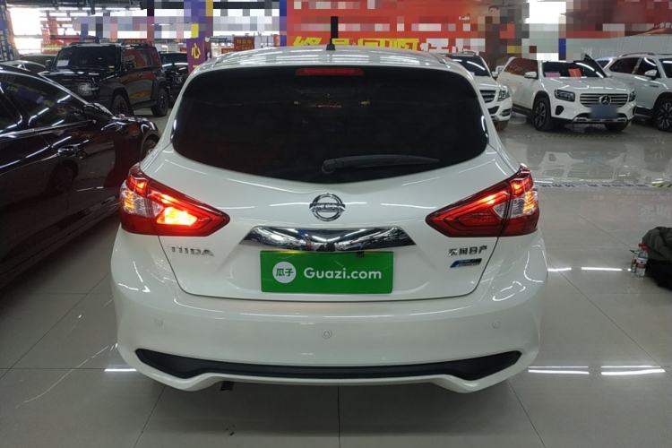 Used Nissan Tiida 2016 1.6L CVT Cool Dynamic Edition
