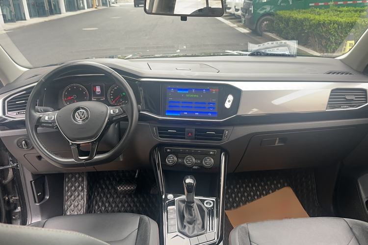 Used Volkswagen Tayron 2019 330TSI Two-Wheel Drive Luxury Model China VI Standard
