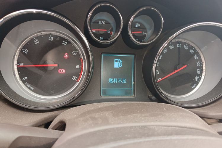 Used Buick Regal 2014 2.0L Leading Fashion Edition