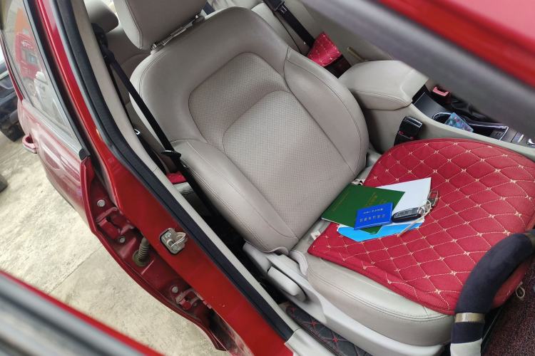 Used Geely Auto Emgrand 2014 Sedan 1.5L Manual Elite Model
