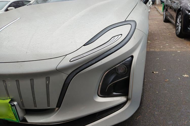 Used Hongqi E-QM5 2024 610 km PLUS
