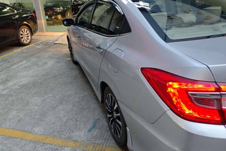 Used Honda Crider 2013 1.8L automatic comfort version
