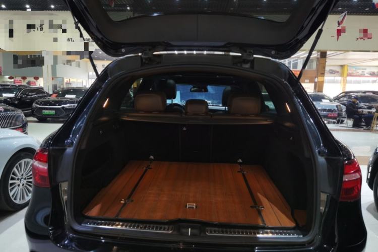 Used Mercedes-Benz GLC 2019 Facelift GLC 260 L 4MATIC Luxury Model