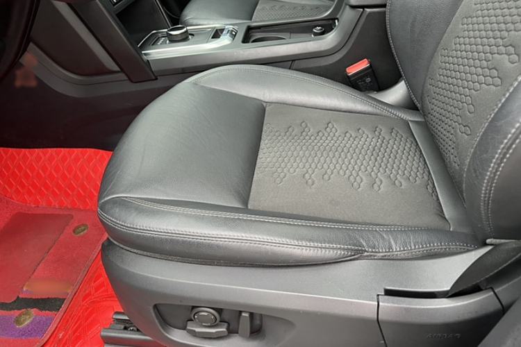 Used Land Rover Discovery Sport 2019 200PS PURE Edition China VI Standard
