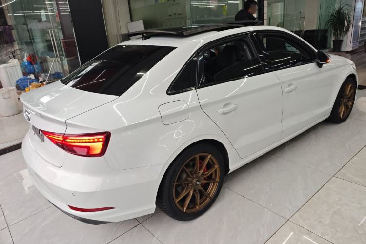 Used Audi A3 2020 Restyled Limousine 35 TFSI Ambition Version China VI
