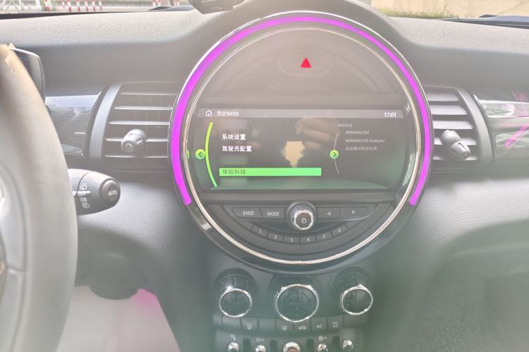 Used  MINI 2019 2.0T COOPER S Artist Five-Door Edition
