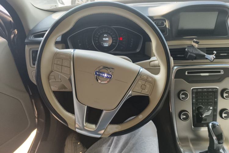 Used Volvo S80L 2014 2.0T T5 Intelligent Luxury Edition