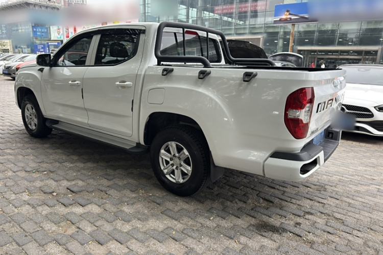 Used SAIC MAXUS T60 2017 2.0T Gasoline Automatic Two-Wheel Drive High-Ride Elite Standard Cabin
