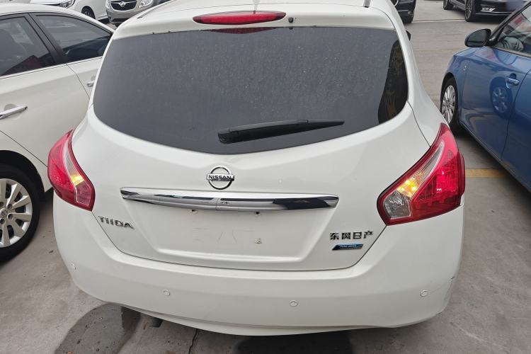 Used Nissan Tiida 2011 1.6L Manual Comfort Version
