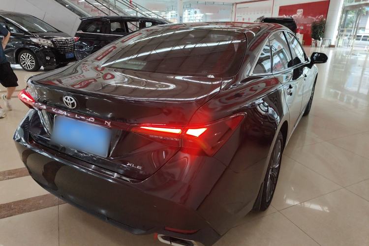 Used Toyota Avalon 2019 2.0L XLE Premium Edition China VI
