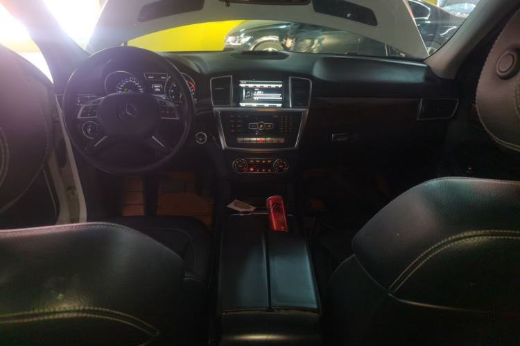 Used Mercedes-Benz M-Class 2014 ML 400 4MATIC Dynamic Model
