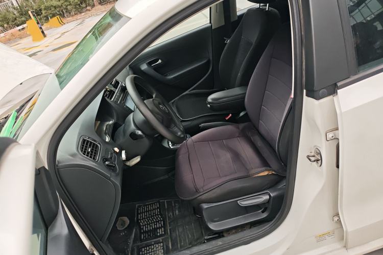 Used Volkswagen Polo 2013 1.4L Automatic Comfort Edition