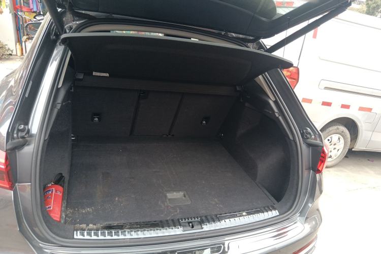 Used Audi Q3 2021 40 TFSI Fashion Dynamic Model
