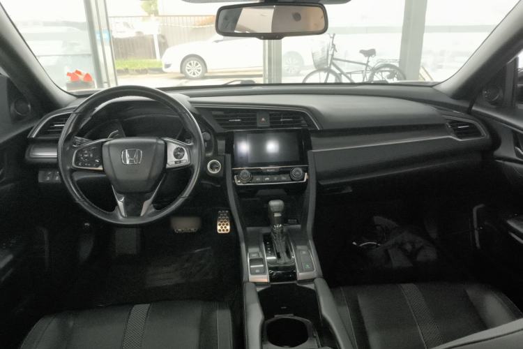 Used Honda Civic 2021 HATCHBACK 220TURBO CVT Dynamic Control
