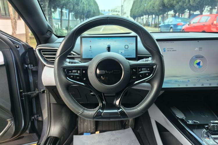 Used BYD Seal 2022 700 km Long-Range Rear-Wheel-Drive Version
