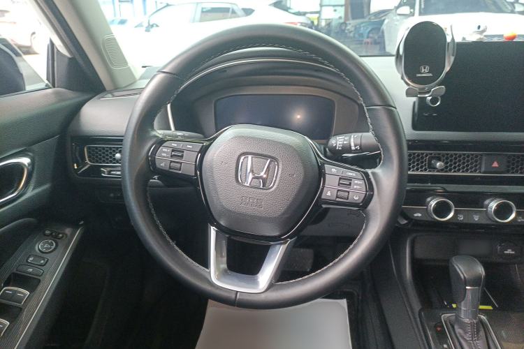 Used Honda Civic 2022 240TURBO CVT Dynamic Control Version
