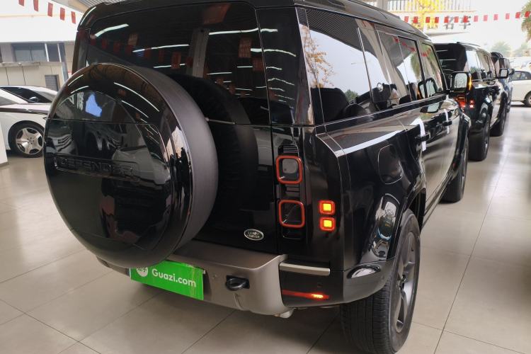 Used Land Rover Defender 2024 110 3.0T P400 X-DYNAMIC HSE
