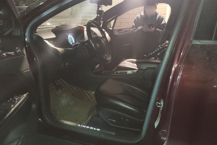 Used Lincoln MKC 2017 2.0T Two-Wheel Drive Deluxe Edition
