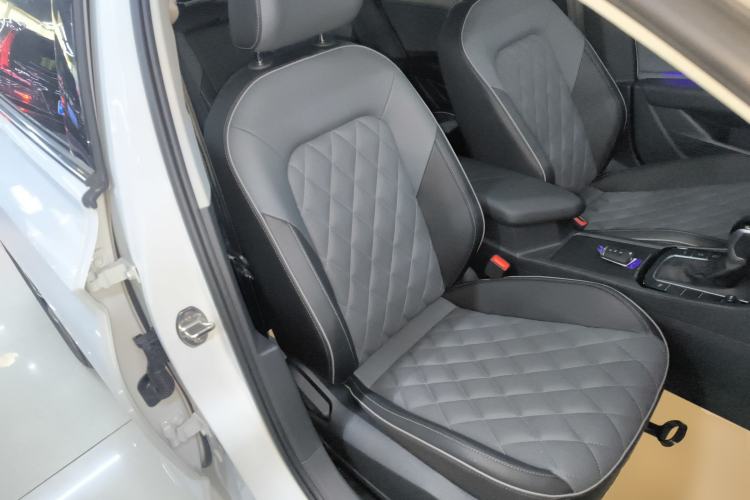 Used Volkswagen Sagitar 2025 Revised 300TSI DSG Excellence Edition
