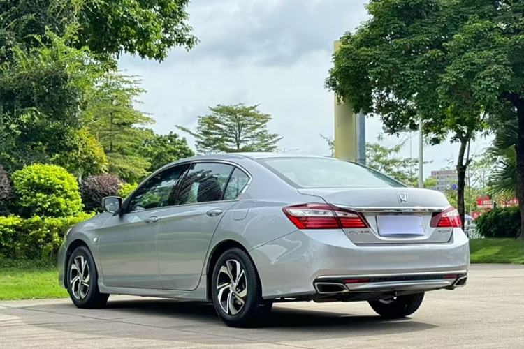 Used Honda Accord 2016 2.0L Comfort Edition
