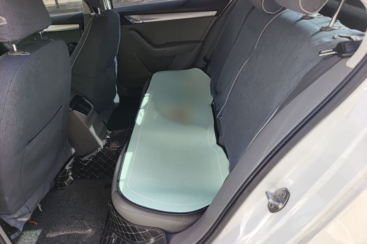 Used Skoda Octavia 2015 1.6L Automatic Yijie Edition
