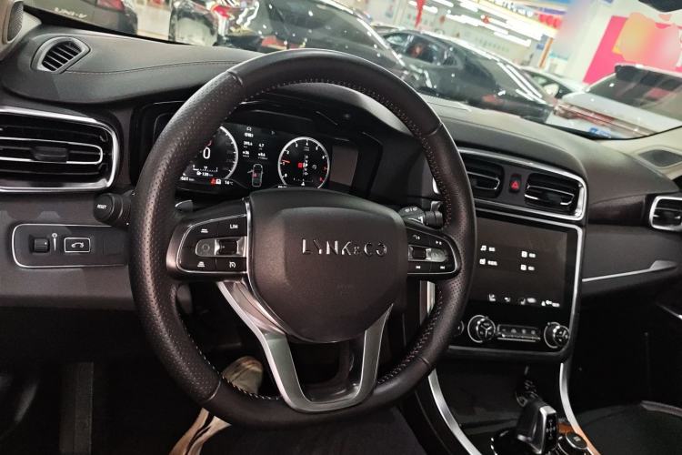 Used Lynk & Co 01 2017 2.0T Four-Wheel Drive Pro Edition
