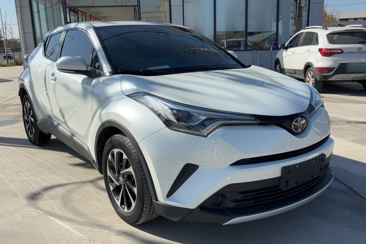 Used Toyota IZOA 2020 2.0L Yichi Version
