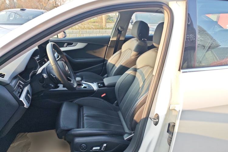 Used Audi A4L 2024 40 TFSI Fashion Dynamic Model
