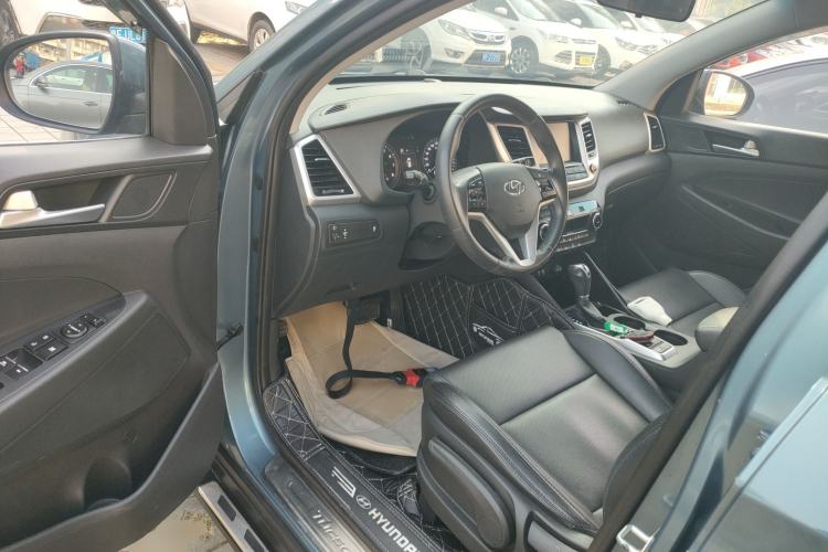 Used Hyundai Tucson 2015 1.6T Dual-Clutch Two-Wheel-Drive Smart Model
