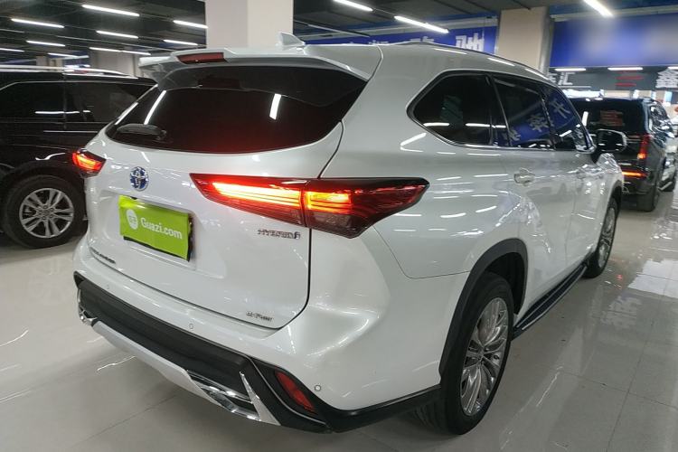 Used Toyota Highlander 2022 Dual-Engine 2.5L Four-Wheel Drive Prestige Version 7 Seats
