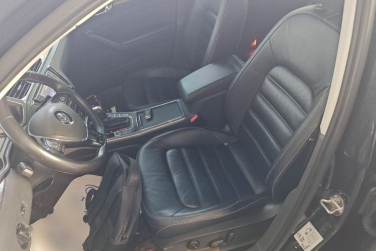 Used Volkswagen Passat 2017 330TSI DSG Luxury Edition
