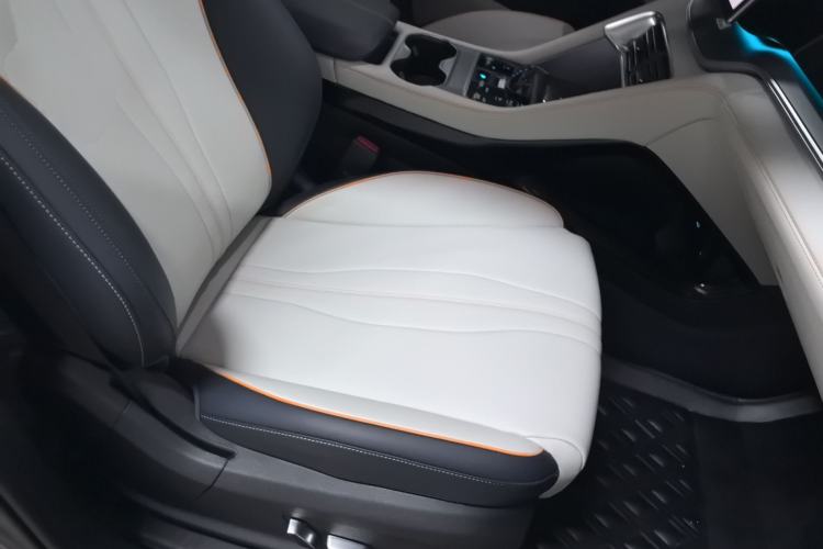 Used BYD Song PLUS New Energy 2023 Champion Edition EV 520KM Prestige Model
