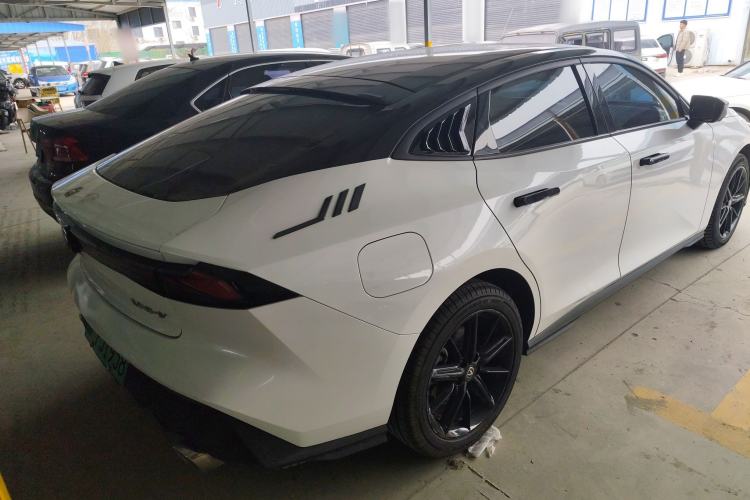 Used Changan UNI-V iDD 2023 Zhidian iDD 1.5T 113km Smart & Fun Version (Rapid Edition)
