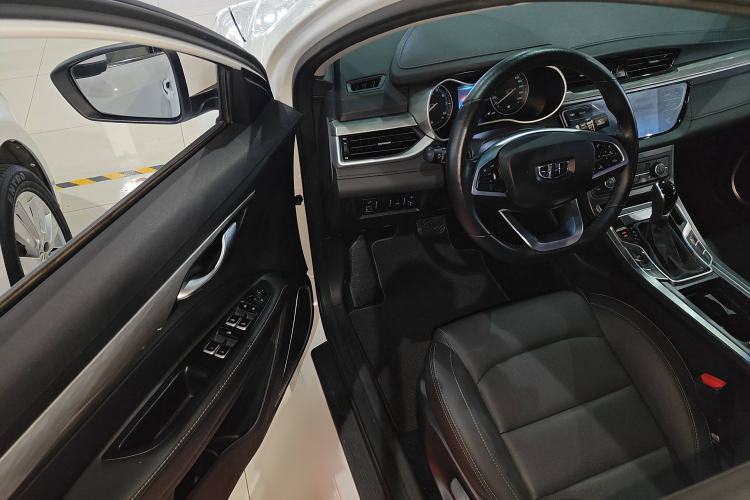 Used Geely Auto Emgrand 2019 Leading Edition 1.5L CVT Luxury Model China VI Standard
