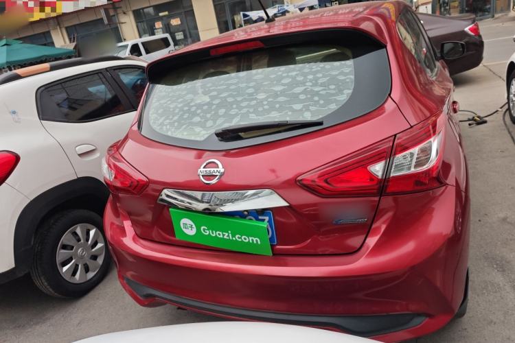 Used Nissan Tiida 2016 1.6L Manual Joyride Edition
